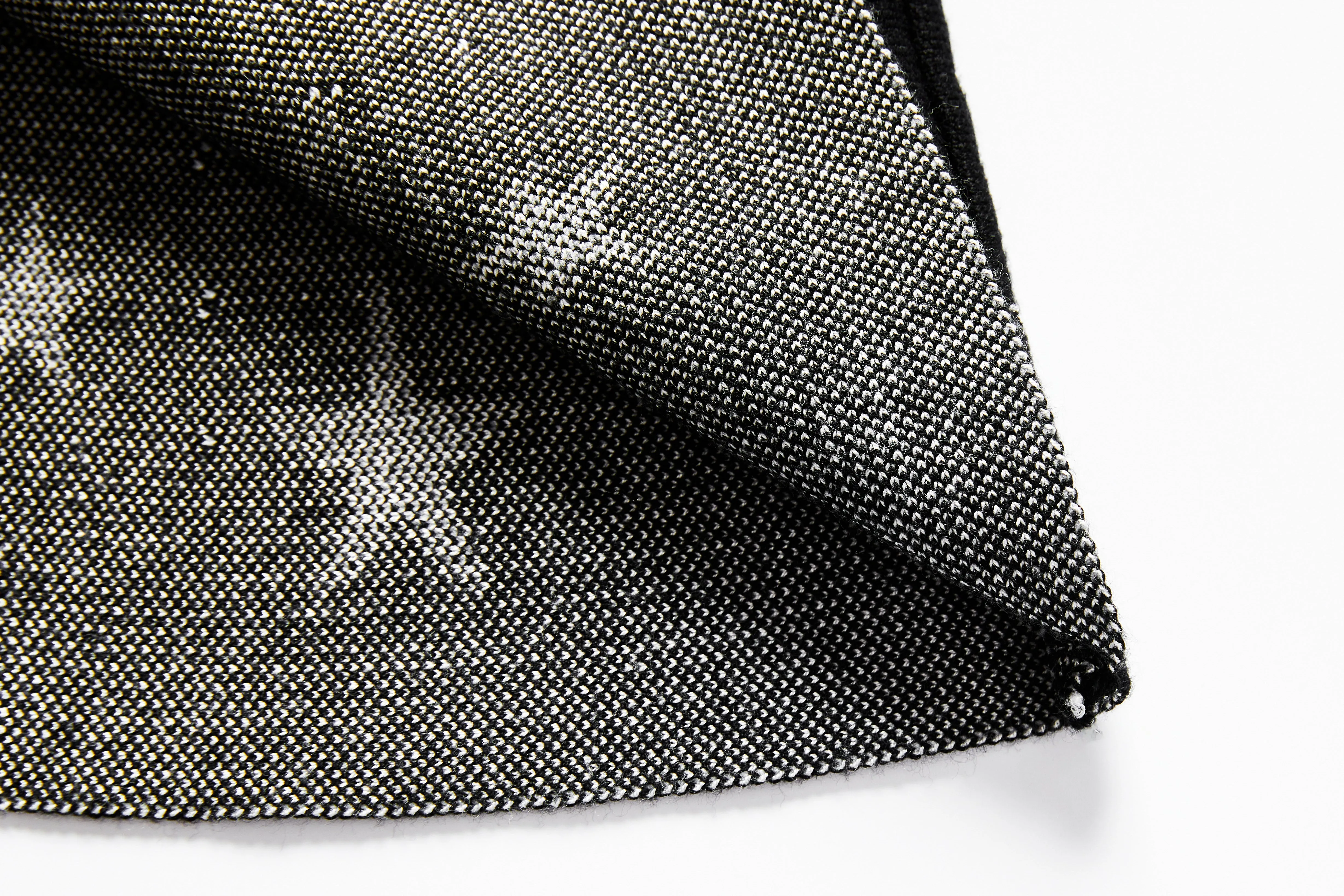 AMAZING MM SKIRT - YEAR ROUND BLACK & WHITE STARS