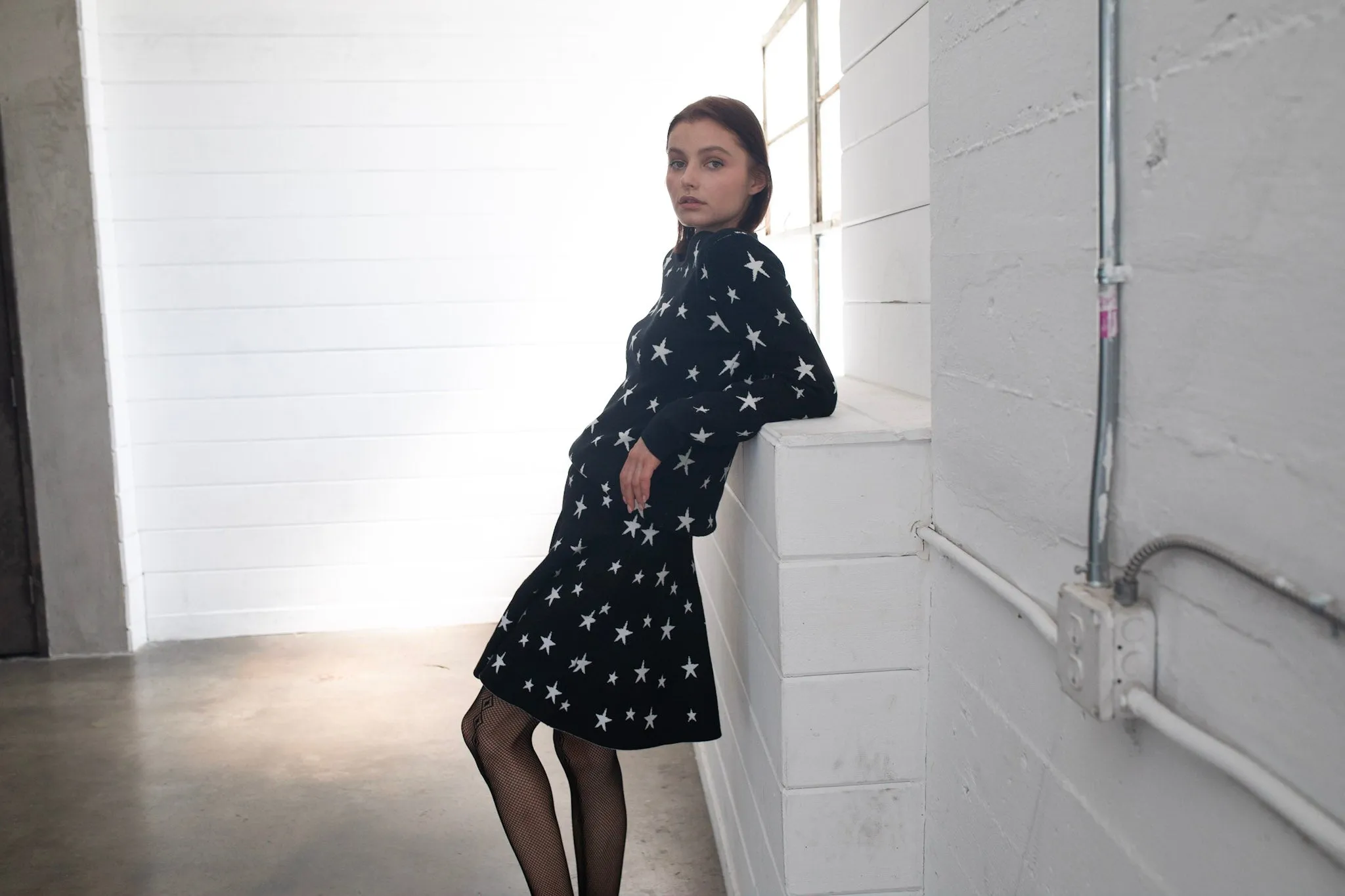 AMAZING MM SKIRT - YEAR ROUND BLACK & WHITE STARS
