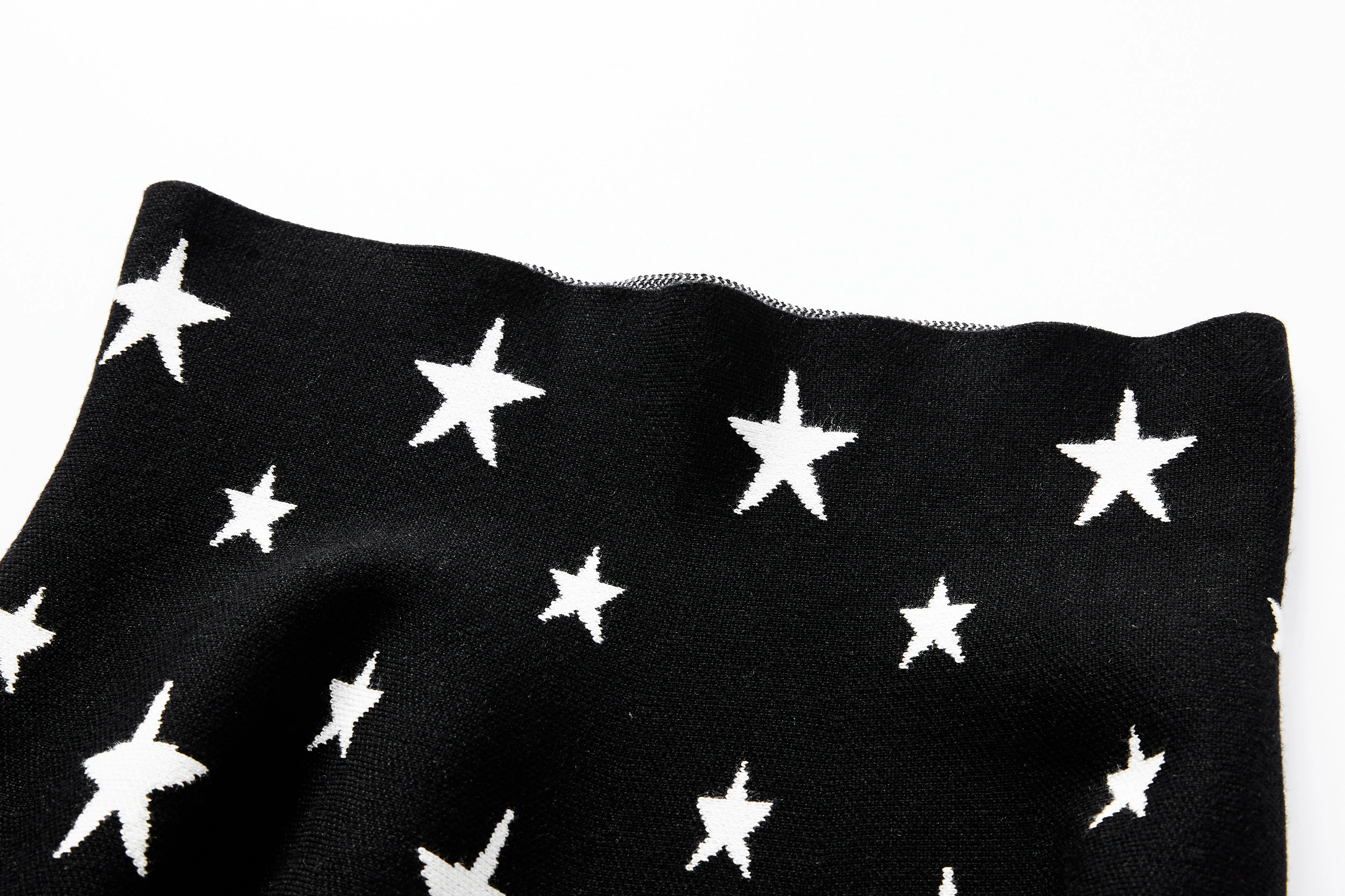AMAZING MM SKIRT - YEAR ROUND BLACK & WHITE STARS