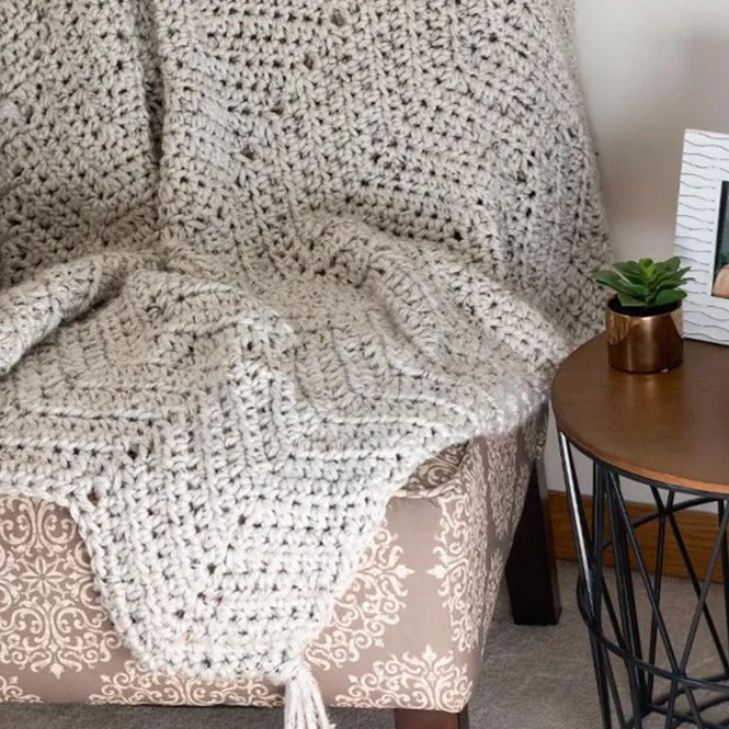 Chunky Chevron Throw Blanket ( 7 Bonus Sizes) PDF Crochet Pattern - Digital Download
