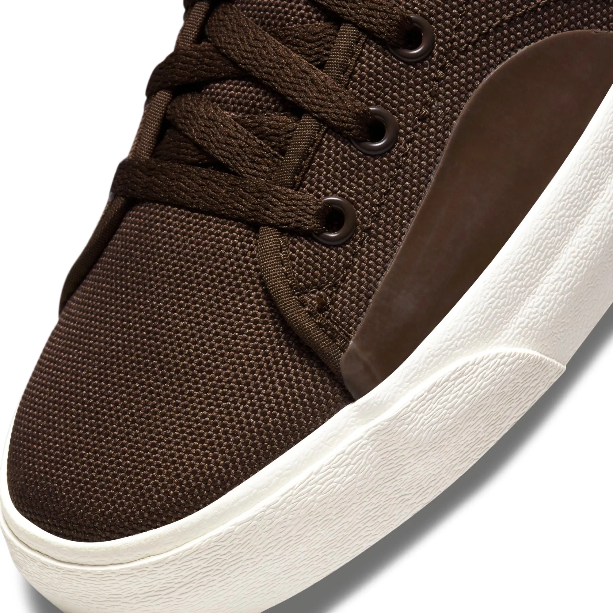 Nike SB BLZR Court DVDL (Baroque Brown/Light Bone/Dark Sulfur/Medium Olive)