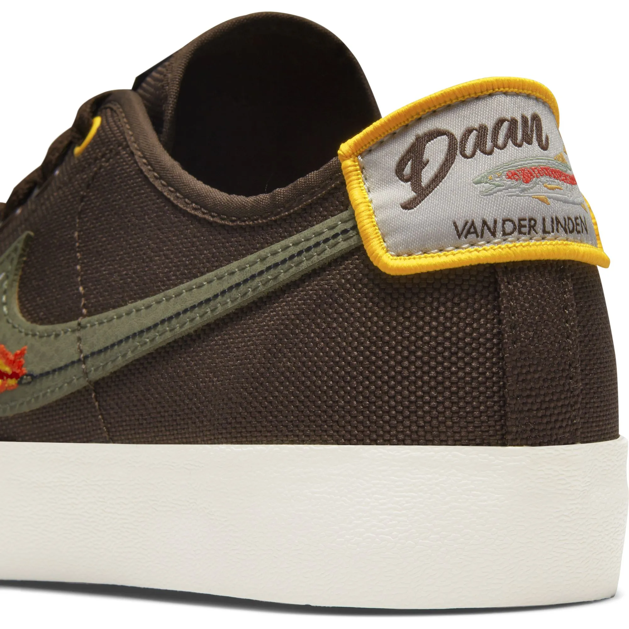 Nike SB BLZR Court DVDL (Baroque Brown/Light Bone/Dark Sulfur/Medium Olive)